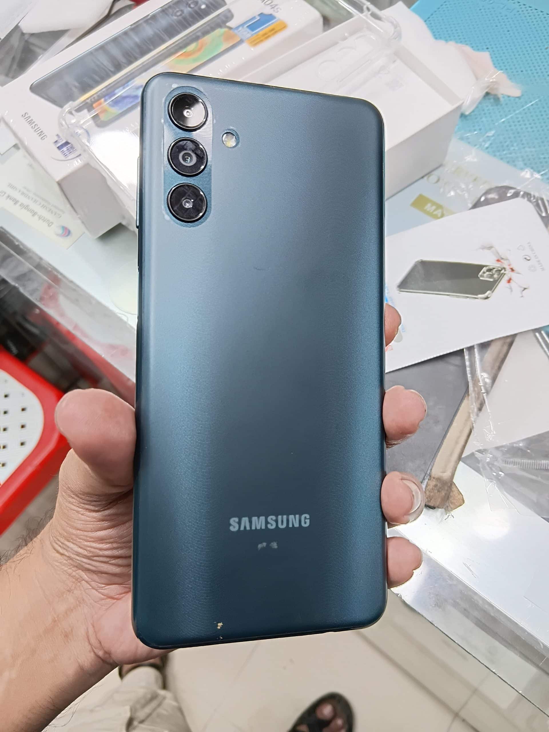 Samsung 04s
